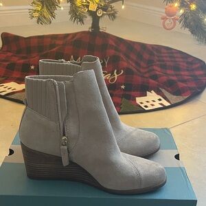 Toms Sand Suede Ankle Booties